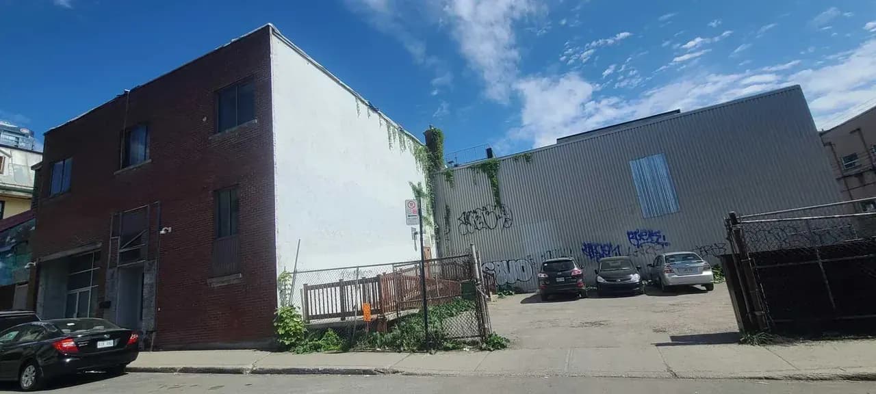 Aisha Islamic Center in Montreal, Quebec
