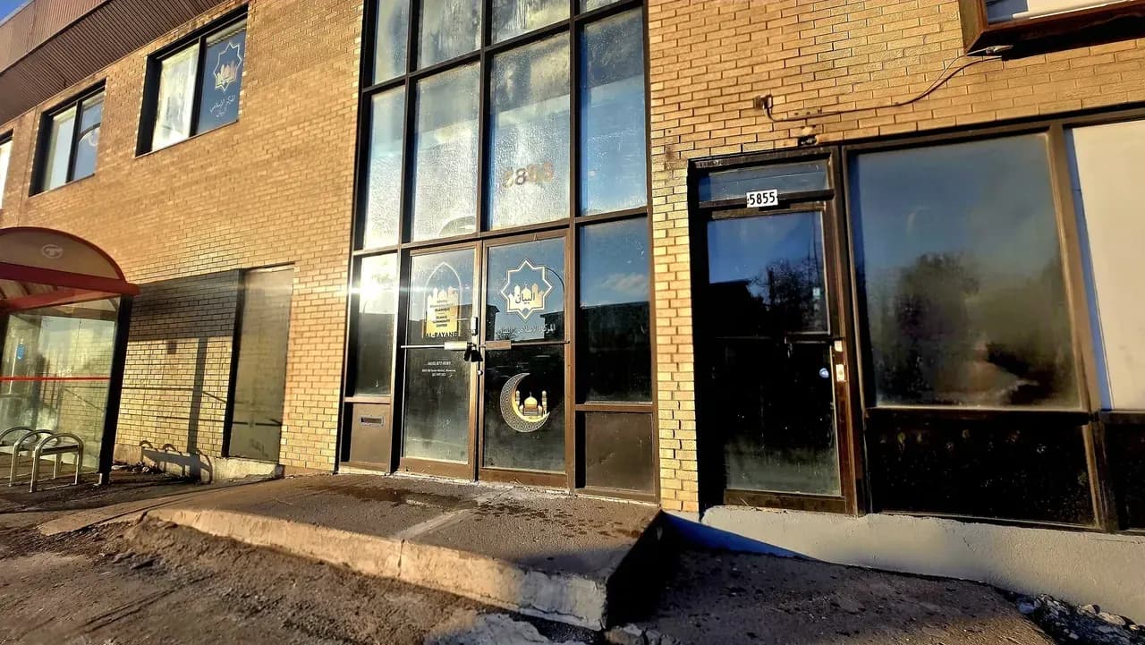 Al Bayan Islamic Community Center in Montreal, Quebec